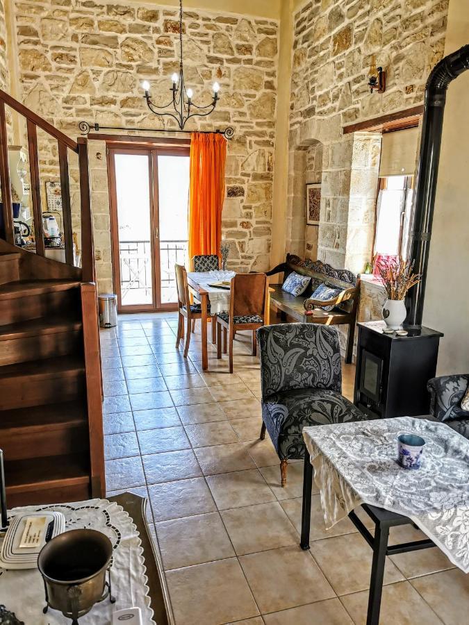 Aelia Apartment Камиларион Екстериор снимка