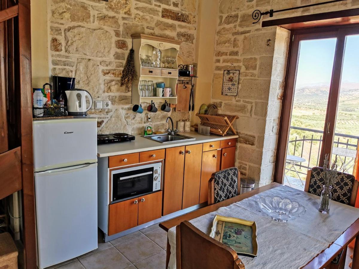 Aelia Apartment Камиларион Екстериор снимка