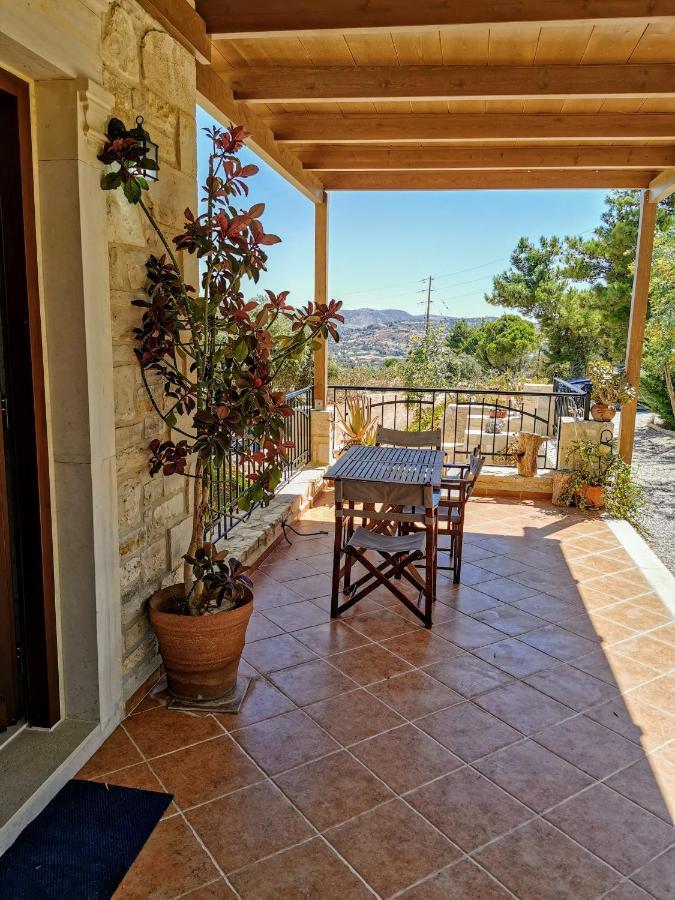 Aelia Apartment Камиларион Екстериор снимка